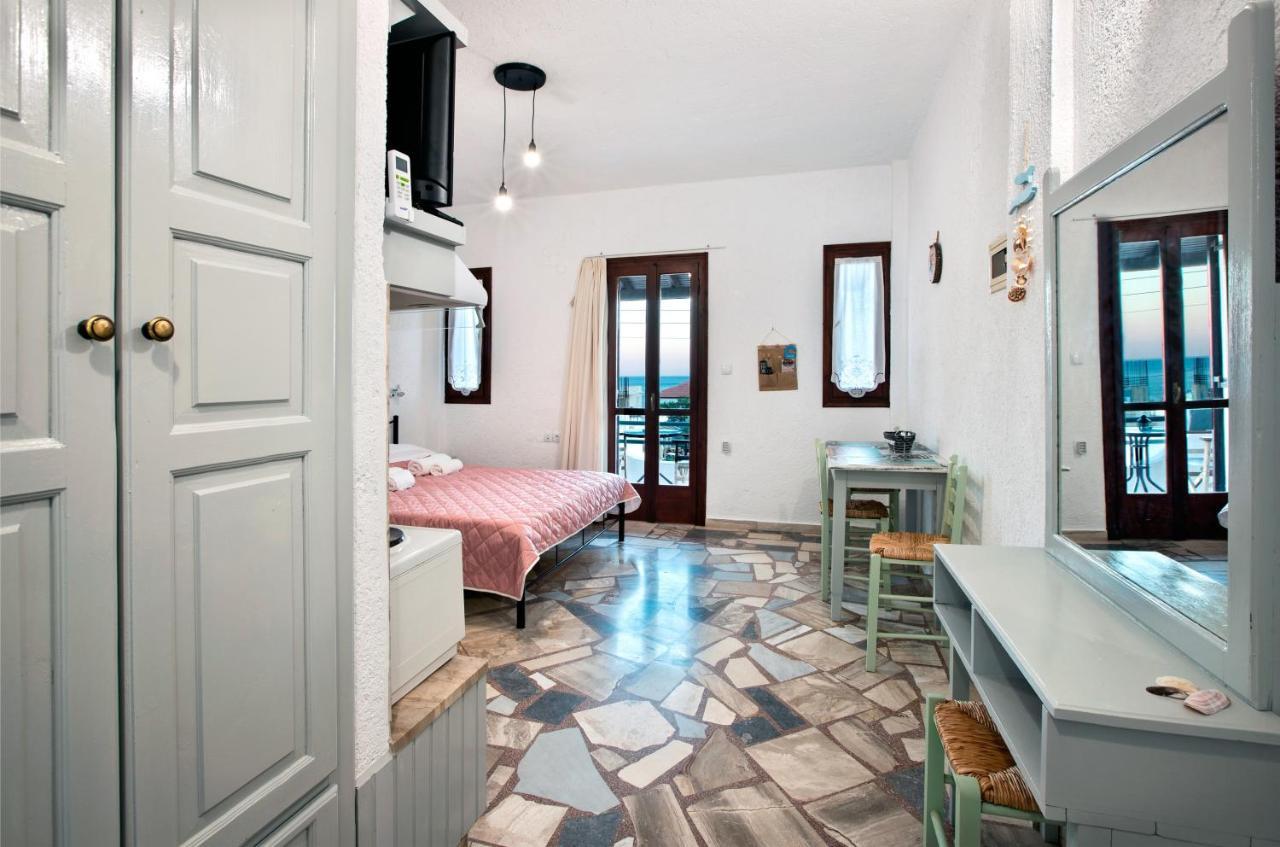 New Aurora Apts Studios Φέρμα Εξωτερικό φωτογραφία